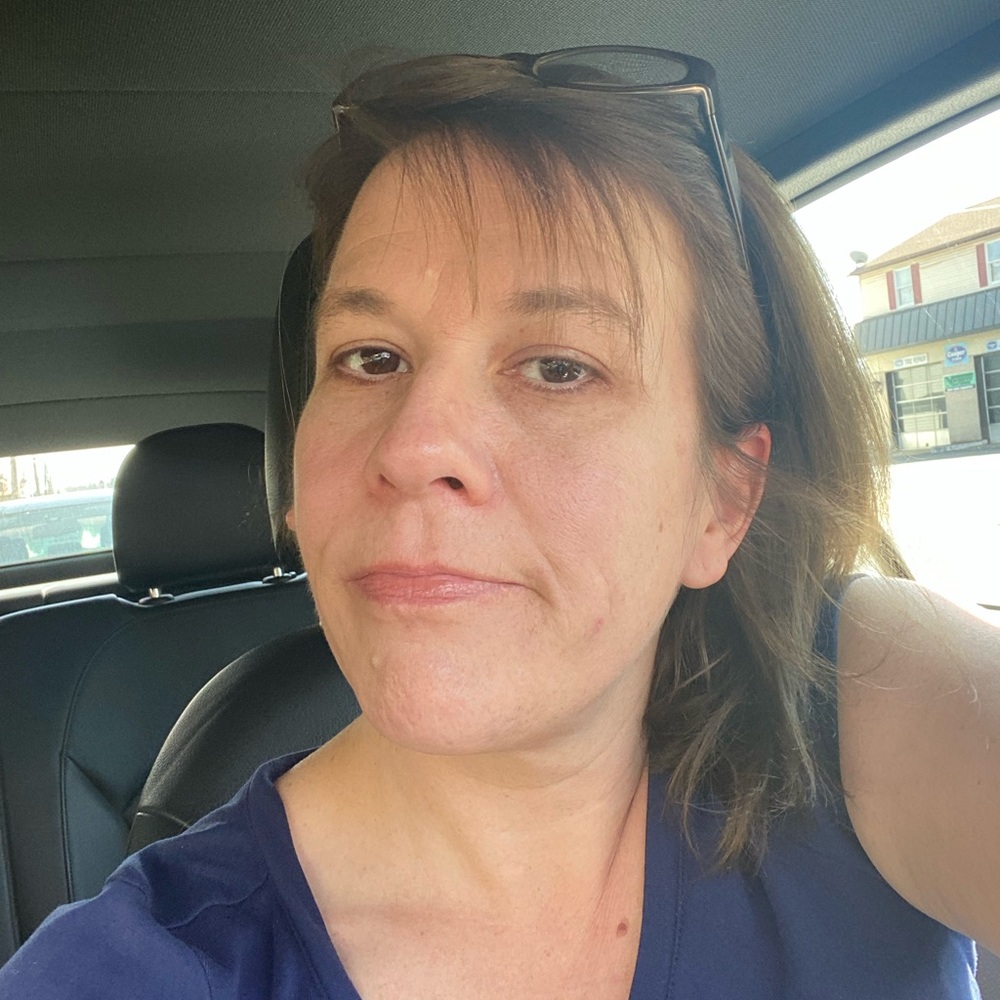 Meet your Posher, Denise